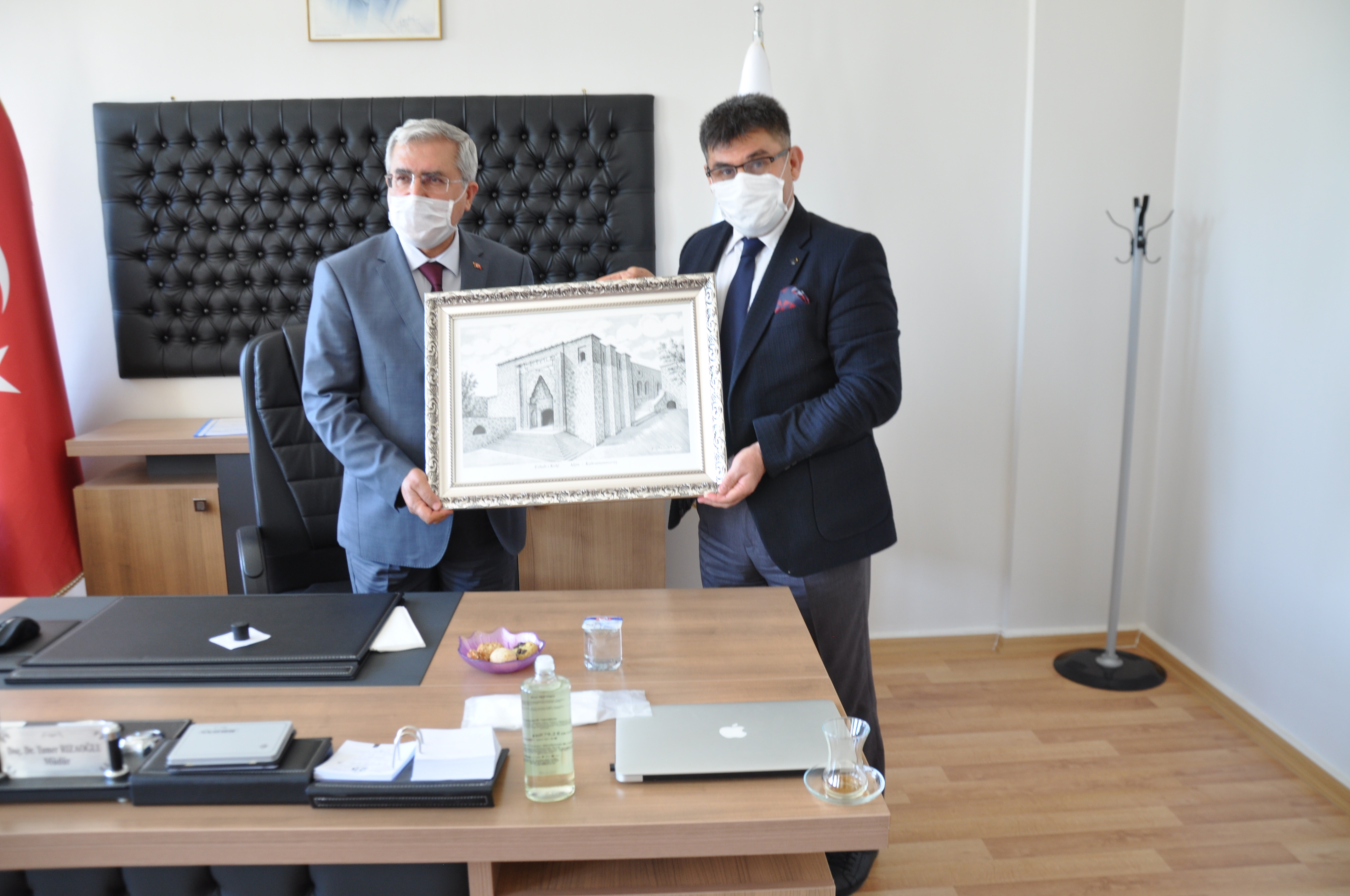 Afşin Mahzuni Şerif Yerleşkesini Ziyaret Eden Rektör Can, “İlçelerimizi İhmal Etmiyor, Yürütülen Çalışmaları Dikkatle Takip Ediyoruz.”